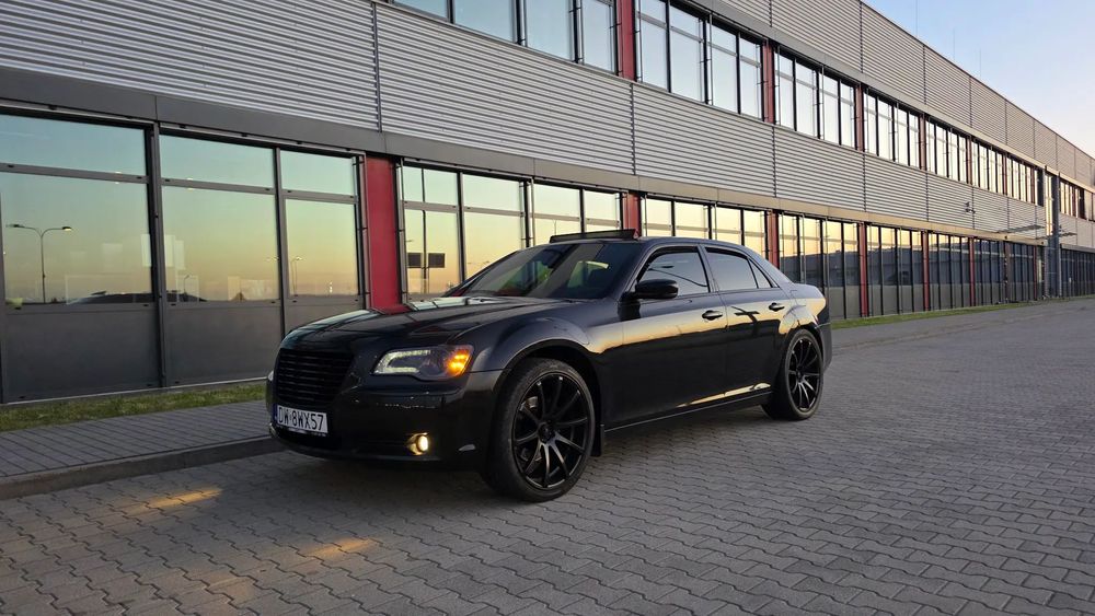 Chrysler 300C 5.7 V8 HEMI - LPG - ALL BLACK - 390KM - KN - 21 Cali. RWD