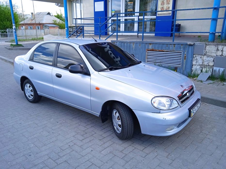 Продам Ланос 1.5 2011 года