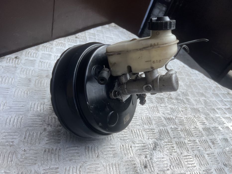 Главный тормозной вакуумный Киа соренто 05 год kia sorento