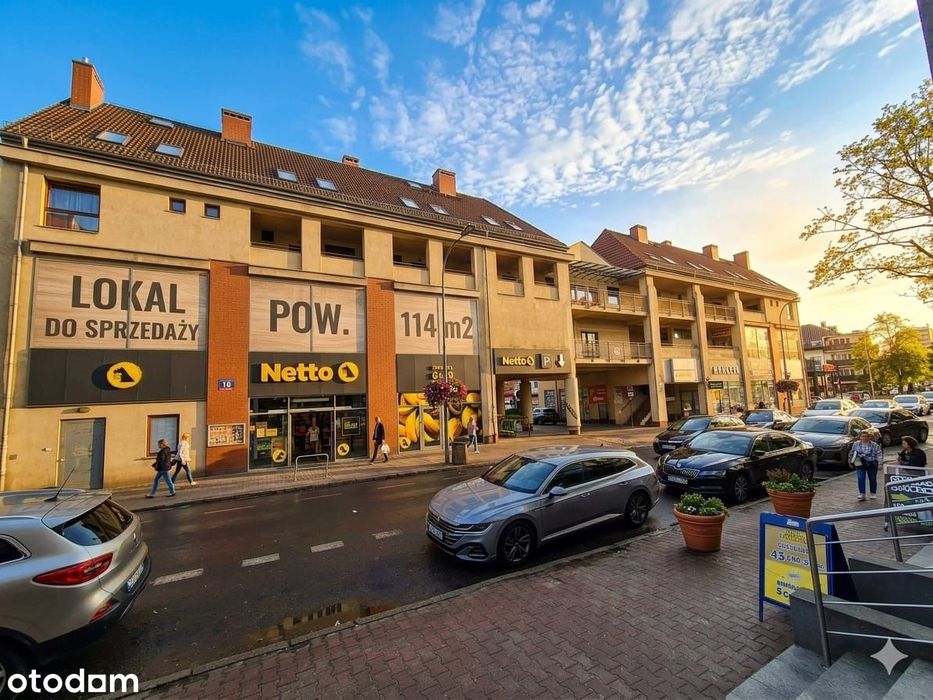 LOKAL UŻYTKOWY w STARGARDZIE w ścisłym CENTRUM z witryną i parkingiem.