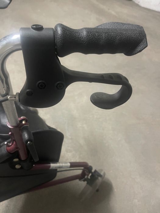 Andarilho 3 Rodas com Travões + Bolsa - dobrável. Pouco uso