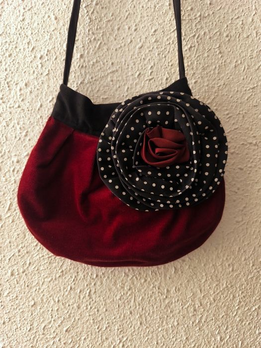 Noa Ecco. Mala bombazona e algodão. Linda. Cor de tijolo