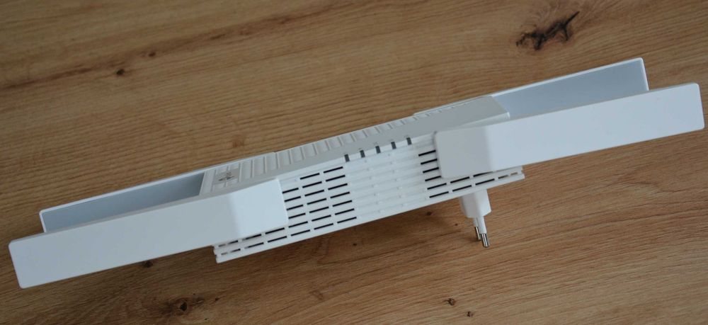 TP-LINK Wzmacniacz sygnału RE815XE Wifi AXE5400 WiFi 6E 6Ghz OneMesh