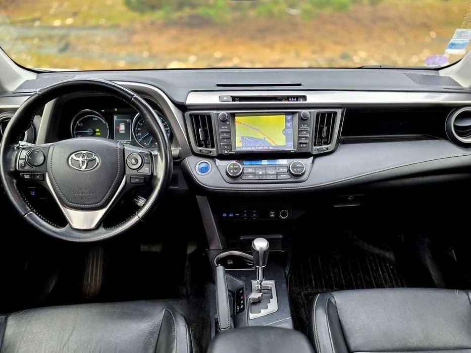 Продам свою Рав4 Гібрід 2016