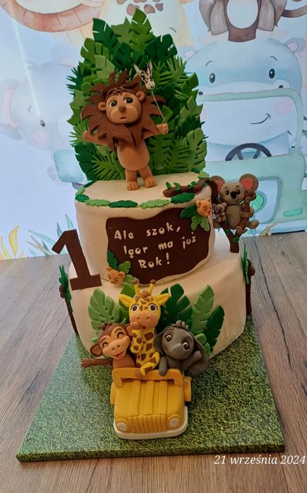 Dekoracje na tort z masy cukrowej