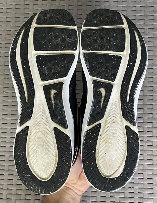 Nike Star Runner кроссовки 37 размер беговые черные