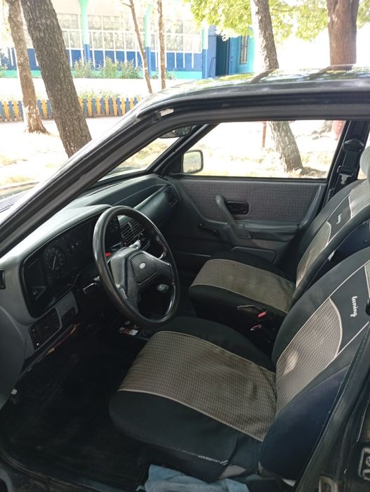 FORD-ESCORT 1.4 Бен Обмен Цикавит