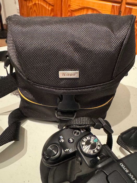 Nikon Coolpix B700 – Como Nova + Bolsa e Manual Originais