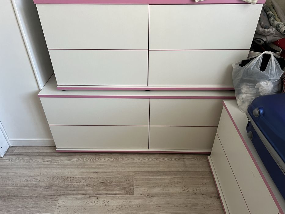 Меблі / тумбочки