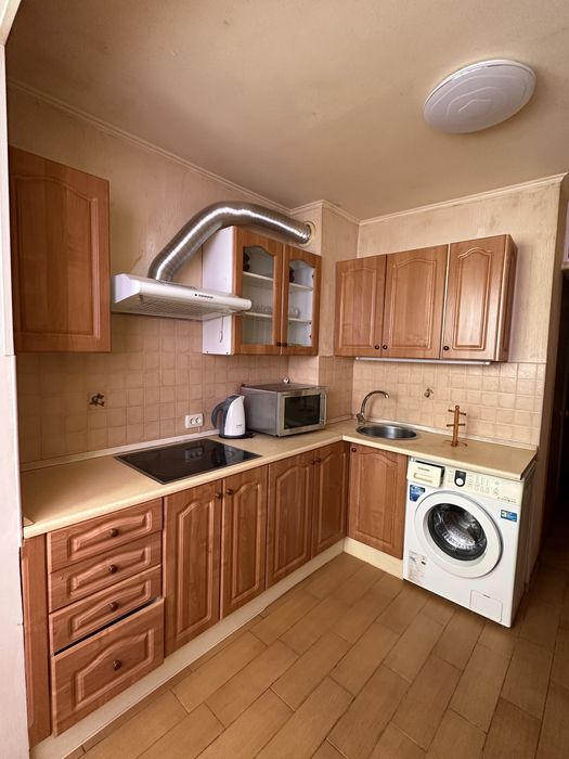 Сдам светлую уютную квартиру район Южного рынка