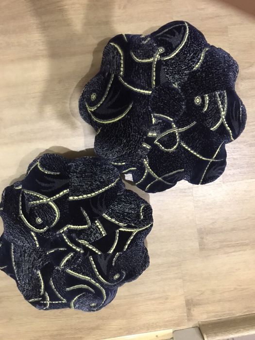 Декоративные подушки на диван