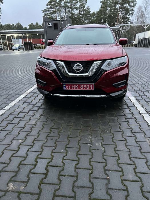 Продам  нісан в хорошому стані