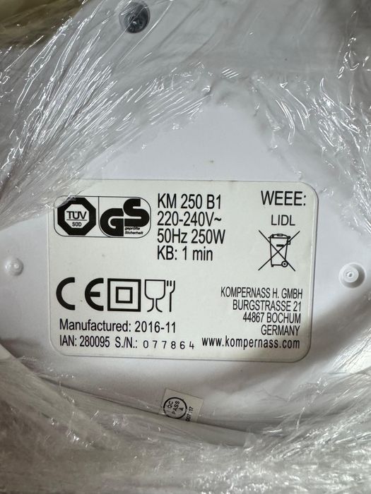 Picadora com todos os acessórios