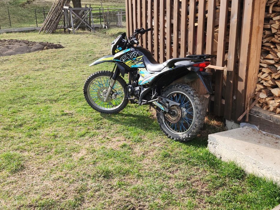 Продам Shineray 250