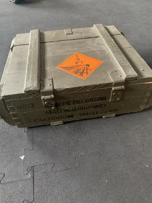 Skrzynia wojskowa skrzynka drewniana  pojemnik  po amunicji