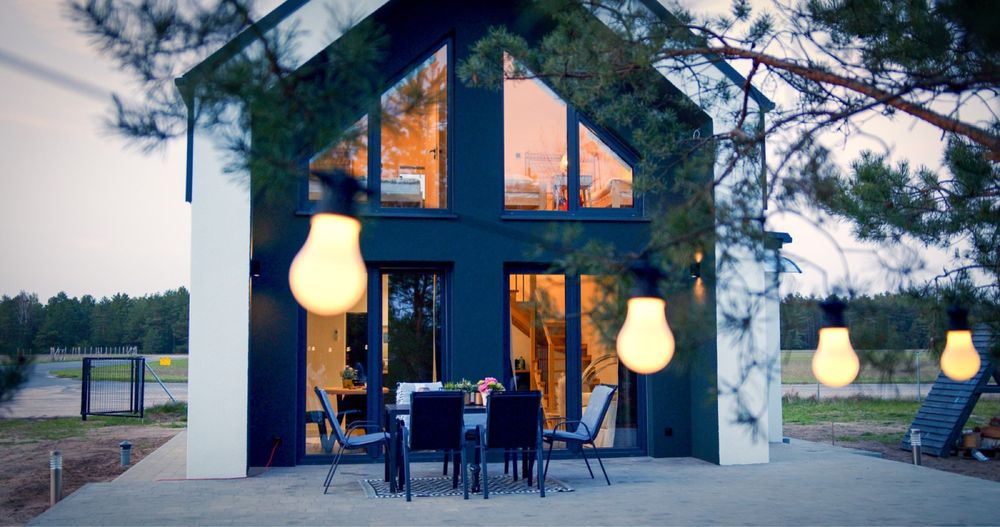 Domek wśród sosen z balią z jacuzzi i SAUNĄ , Borsk,