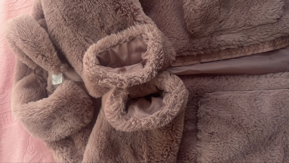 Kurtka H&M z imitacji futra 110/116