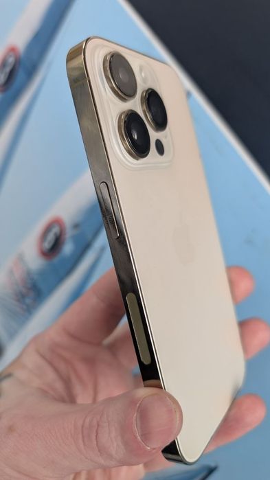 IPhone 14 pro gold,Naverlok на 512 гб,е сим