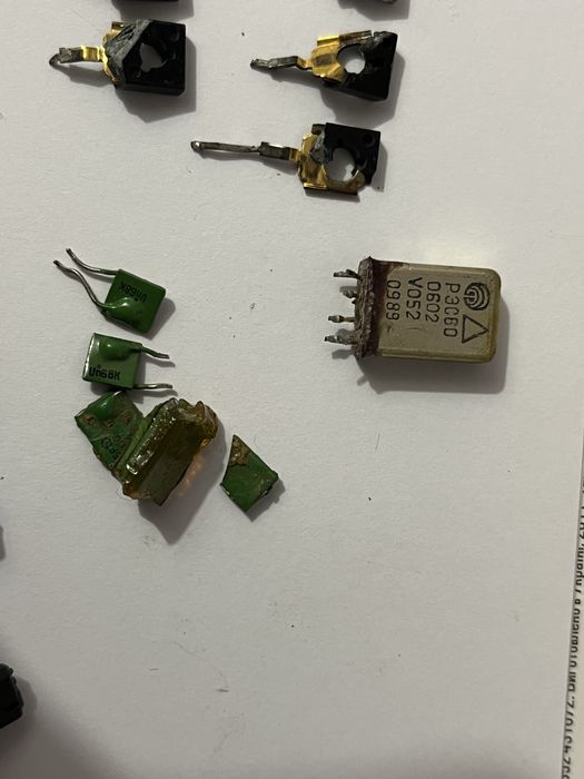 Лот радянських радіодеталей на аффінаж золота
