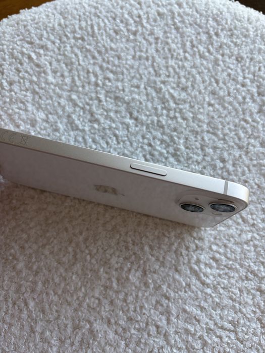 Iphone 13 128 GB, etui+ słuchawki