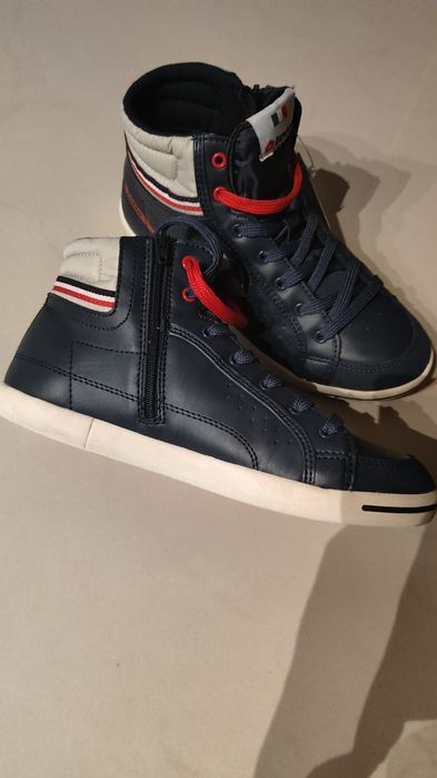 Sapatilhas/ ténis marca Lotto