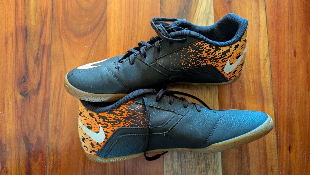 Sapatilhas futsal Nike tamanho 44.5