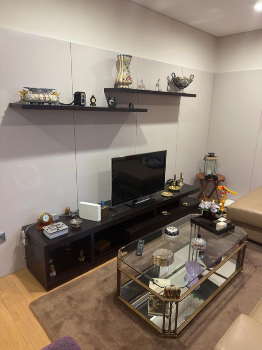 Mesa TV + 2 prateleiras
