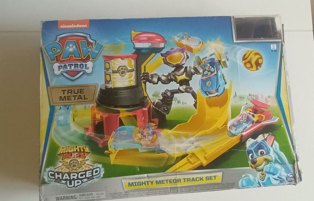 Psi patrol baza , tor, meteoryt