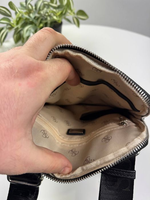 Сумка Guess Vezzola Monogram