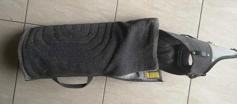 Ubranie lekkie do gryzienia + dwa rękawy