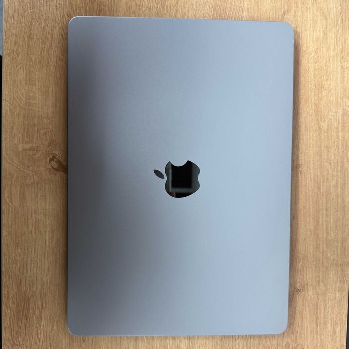 MacBook Air 2022 { M2 | 16gb | 256 ssd } Гарантія . SV05112