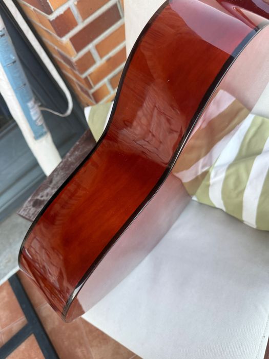 Guitarra Stagg C542 4/4 para esquerdino + saco