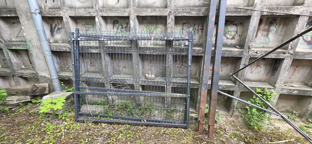 Brama panelowa dwuskrzydłowa
