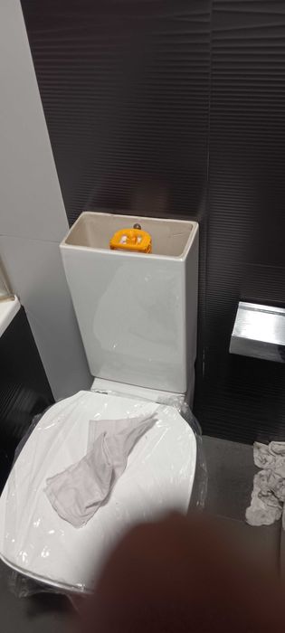 Faço tudo manutenção reparações pintura