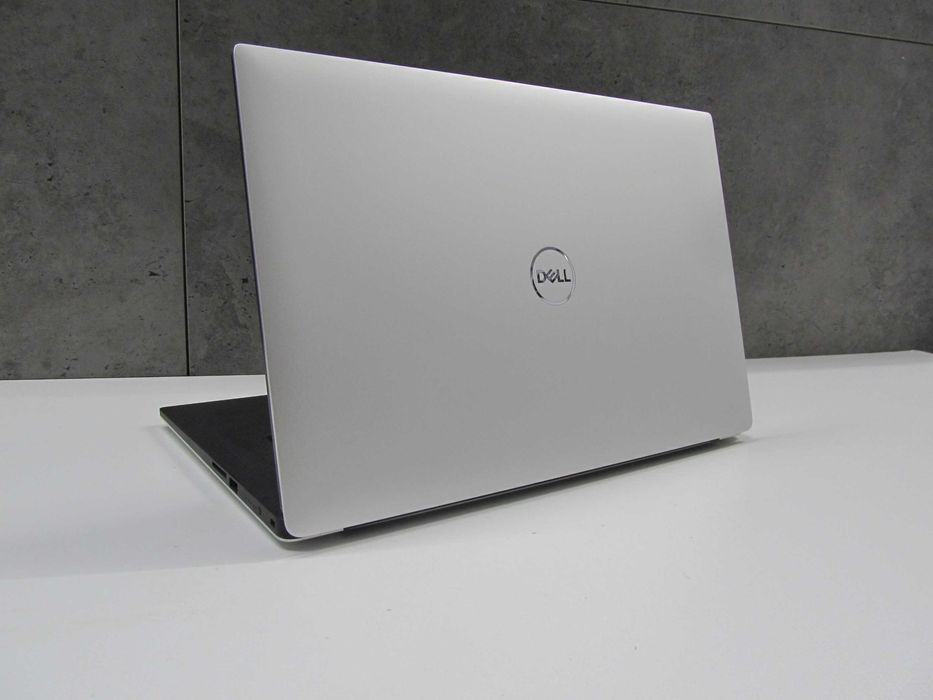 Dell Precision 5530 i7 8-Gen 16GB dysk 512SSD Nvidia Quadro FHD