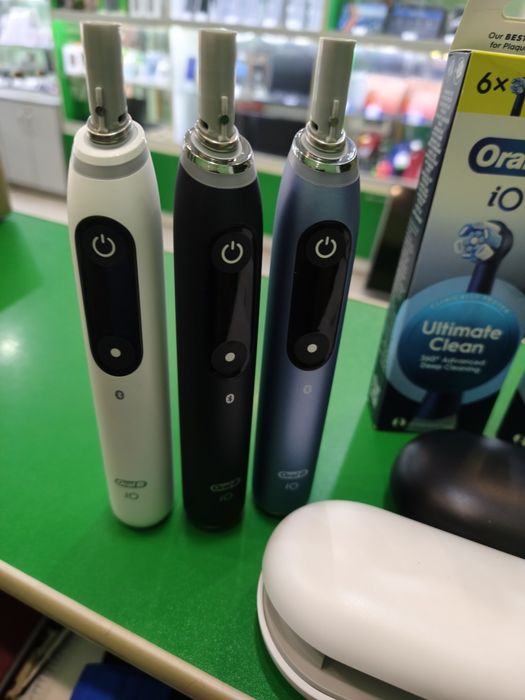 Електрична щітка Oral B IO9