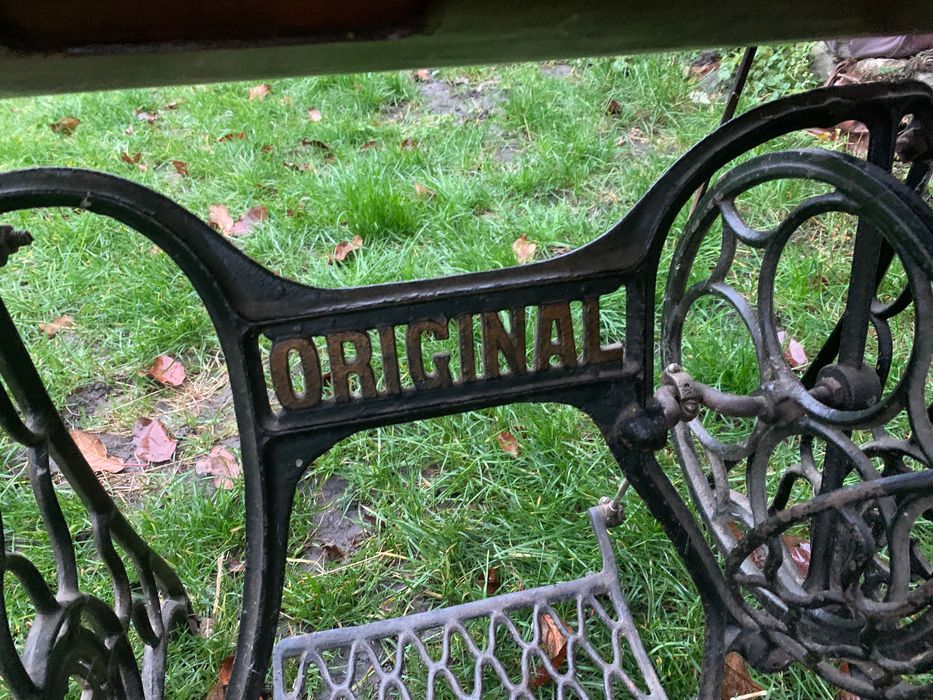 Антикварна ручна швейна машина Kayser виготовлена в Німеччині