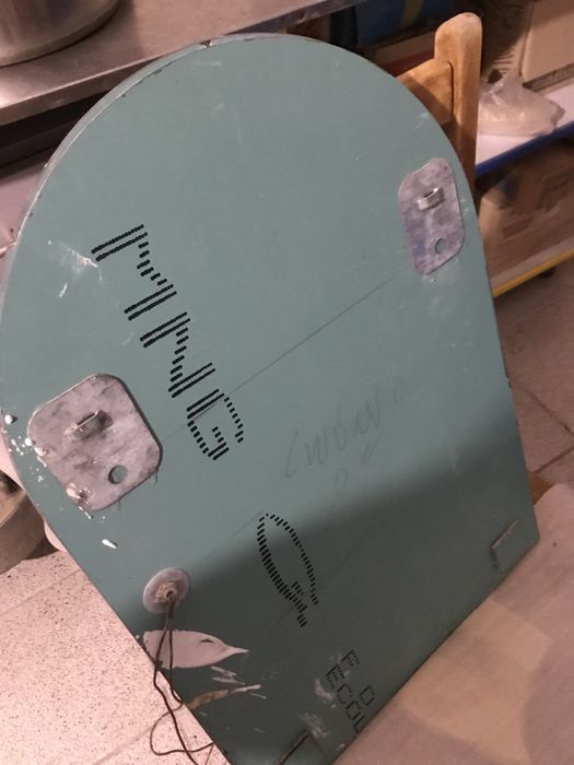 Дзеркало у ванну кімнату