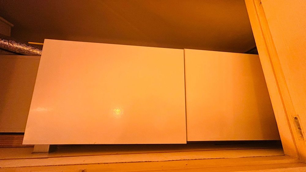 Vendo móvel para televisão em branco (modelo Remus XVIII, comprado na Móveis.pt por 379 €.