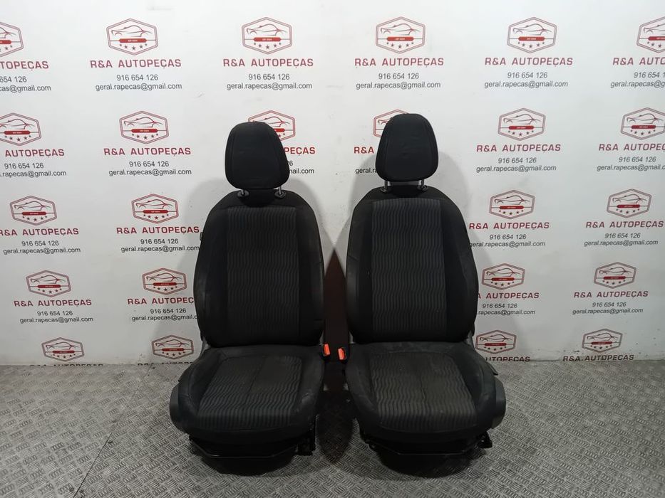 Conjunto de Bancos Peugeot 308 II SW em Tecido Original