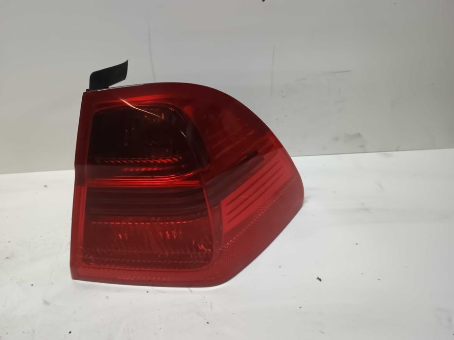 Prawa Tylna lampa z błotnika Bmw e91 2007r. Oryginał bez uszkodzeń.
