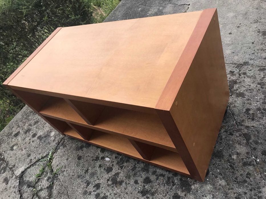 Mesa de apoio de sala