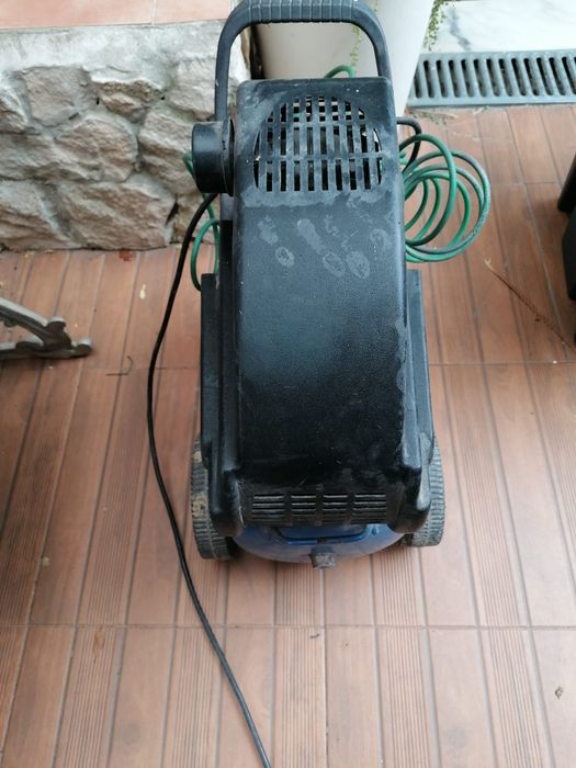 Compressor Dexter Power 2.5 HP (24L) + Mangueira Espiral