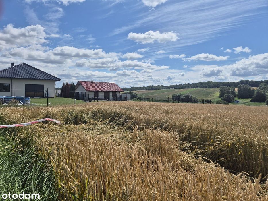Piękna działka z widokiem na las - 8arów, ładne wymiary.