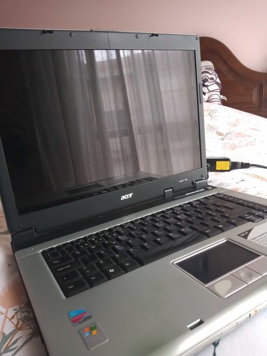 Acer Aspire 1644WLMi Laptop for Parts64585047458177121