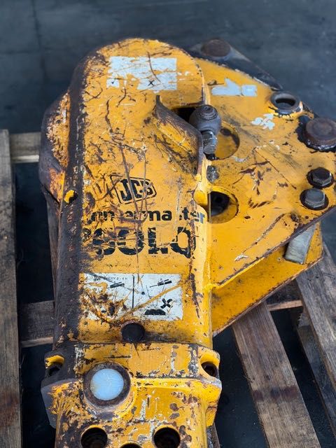 młot hydrauliczny do koparko ładowarki jcb