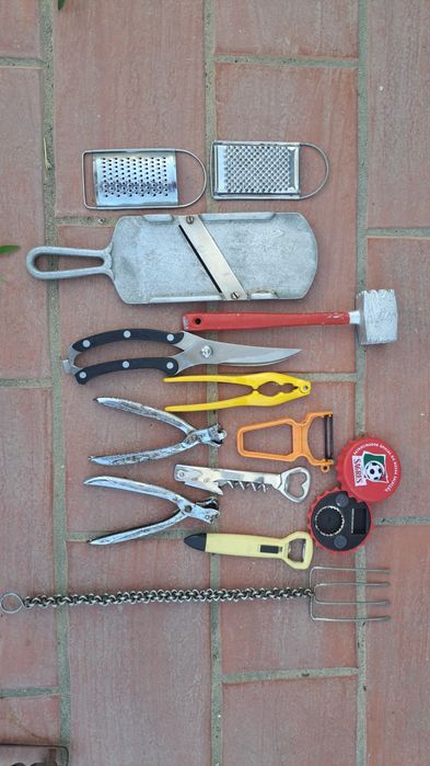 Vários utensílios de cozinha