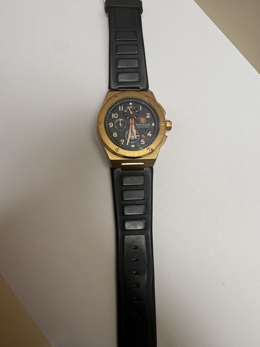 Часы Swiss Military-Hanowa SMWGO2102010