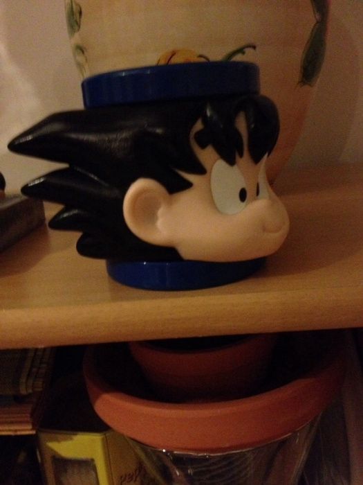 Caneca plástica Dragon Ball do Songoku c/ pega-novinha