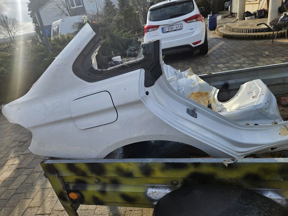 Blotnik bmw f36 biała